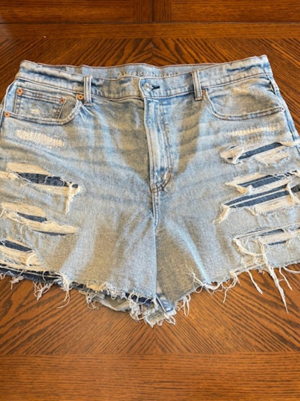 American Eagle Highest Rise '90s Boyfriend Short Shorts Women Size 16 Distressed